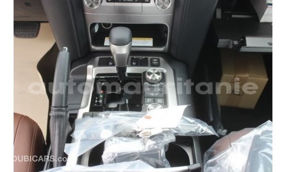 Buy Import Toyota Land Cruiser White Car in Import - Dubai in Adrar Buy Import Toyota Land Cruiser White Car in Import - Dubai in Adrar