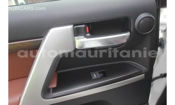 Buy Import Toyota Land Cruiser White Car in Import - Dubai in Adrar Buy Import Toyota Land Cruiser White Car in Import - Dubai in Adrar
