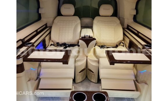 Buy Import Mercedes-Benz 250 Black Car in Import - Dubai in Adrar Buy Import Mercedes-Benz 250 Black Car in Import - Dubai in Adrar