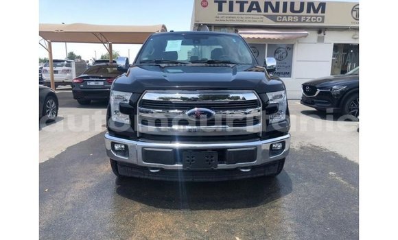 Acheter Import Voiture Ford Club Wagon Noir à Import - Dubai, Adrar