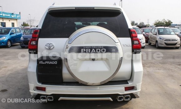 Acheter Import Voiture Toyota Prado Blanc à Import - Dubai, Adrar Acheter Import Voiture Toyota Prado Blanc à Import - Dubai, Adrar