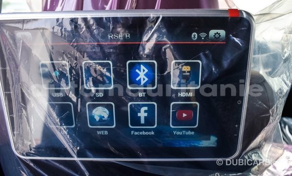 Buy Import Toyota Land Cruiser White Car in Import - Dubai in Adrar Buy Import Toyota Land Cruiser White Car in Import - Dubai in Adrar