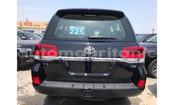 Acheter Import Voiture Toyota Land Cruiser Noir à Import - Dubai, Adrar Acheter Import Voiture Toyota Land Cruiser Noir à Import - Dubai, Adrar