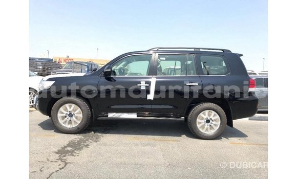 Acheter Import Voiture Toyota Land Cruiser Noir à Import - Dubai, Adrar Acheter Import Voiture Toyota Land Cruiser Noir à Import - Dubai, Adrar