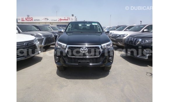 Acheter Import Voiture Toyota Hilux Noir à Import - Dubai, Adrar Acheter Import Voiture Toyota Hilux Noir à Import - Dubai, Adrar