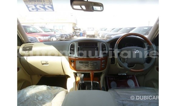 Acheter Import Voiture Toyota Land Cruiser Blanc à Import - Dubai, Adrar Acheter Import Voiture Toyota Land Cruiser Blanc à Import - Dubai, Adrar