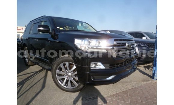 Acheter Import Voiture Toyota Land Cruiser Noir à Import - Dubai, Adrar Acheter Import Voiture Toyota Land Cruiser Noir à Import - Dubai, Adrar
