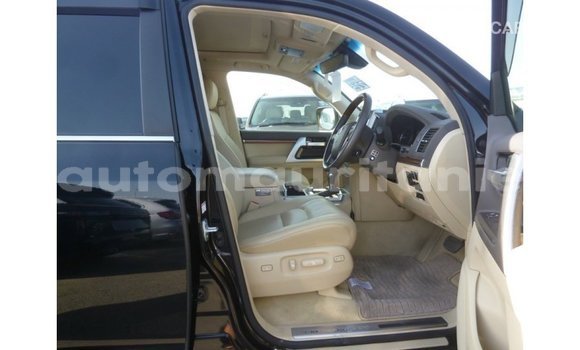 Acheter Import Voiture Toyota Land Cruiser Noir à Import - Dubai, Adrar Acheter Import Voiture Toyota Land Cruiser Noir à Import - Dubai, Adrar