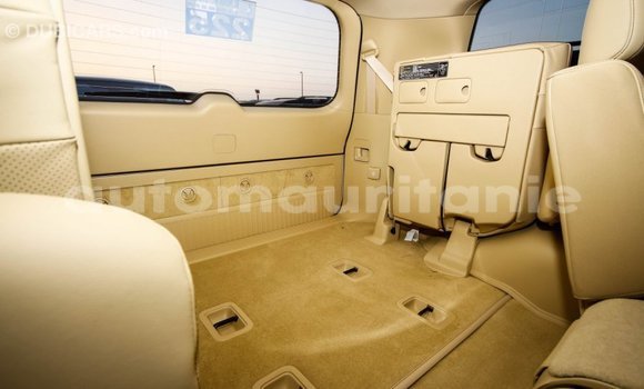 Acheter Import Voiture Toyota Land Cruiser Blanc à Import - Dubai, Adrar Acheter Import Voiture Toyota Land Cruiser Blanc à Import - Dubai, Adrar