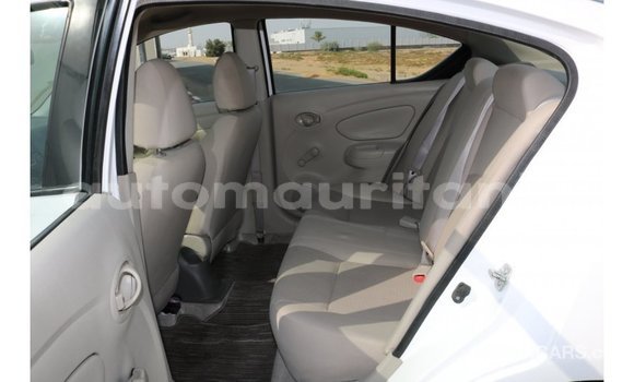 Acheter Import Voiture Nissan Sunny Blanc à Import - Dubai, Adrar