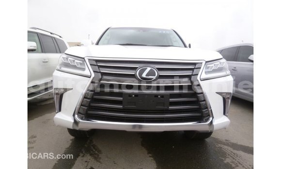 Acheter Import Voiture Lexus LX Blanc à Import - Dubai, Adrar Acheter Import Voiture Lexus LX Blanc à Import - Dubai, Adrar