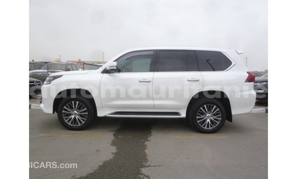 Acheter Import Voiture Lexus LX Blanc à Import - Dubai, Adrar Acheter Import Voiture Lexus LX Blanc à Import - Dubai, Adrar