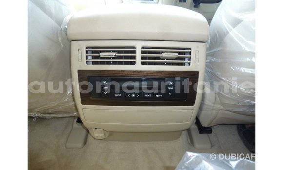 Acheter Import Voiture Toyota Land Cruiser Blanc à Import - Dubai, Adrar Acheter Import Voiture Toyota Land Cruiser Blanc à Import - Dubai, Adrar