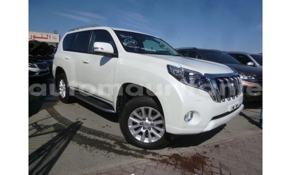 Acheter Import Voiture Toyota Prado Blanc à Import - Dubai, Adrar Acheter Import Voiture Toyota Prado Blanc à Import - Dubai, Adrar