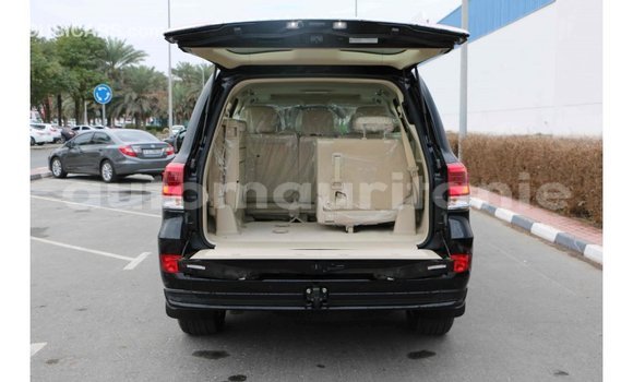 Buy Import Toyota Land Cruiser Black Car in Import - Dubai in Adrar Buy Import Toyota Land Cruiser Black Car in Import - Dubai in Adrar