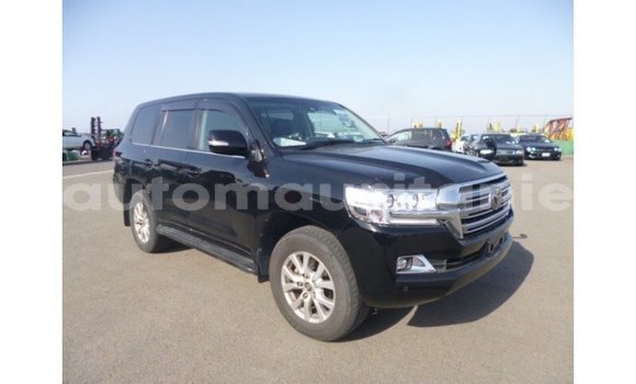 Buy Import Toyota Land Cruiser Black Car in Import - Dubai in Adrar Buy Import Toyota Land Cruiser Black Car in Import - Dubai in Adrar