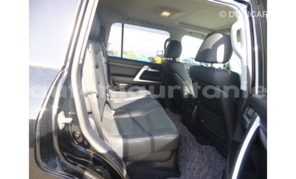 Buy Import Toyota Land Cruiser Black Car in Import - Dubai in Adrar Buy Import Toyota Land Cruiser Black Car in Import - Dubai in Adrar