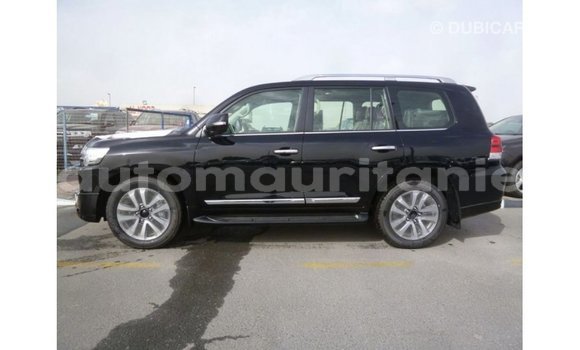Acheter Import Voiture Toyota Land Cruiser Noir à Import - Dubai, Adrar Acheter Import Voiture Toyota Land Cruiser Noir à Import - Dubai, Adrar