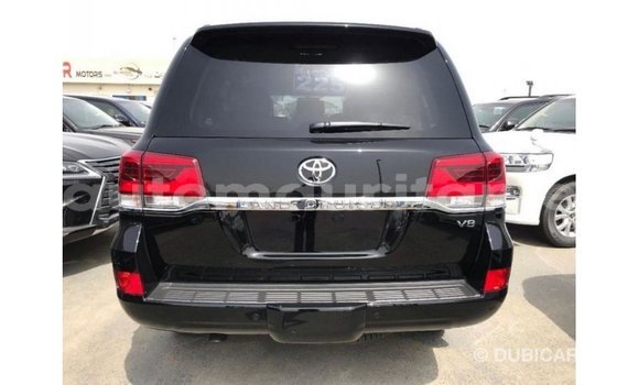 Acheter Import Voiture Toyota Land Cruiser Noir à Import - Dubai, Adrar Acheter Import Voiture Toyota Land Cruiser Noir à Import - Dubai, Adrar