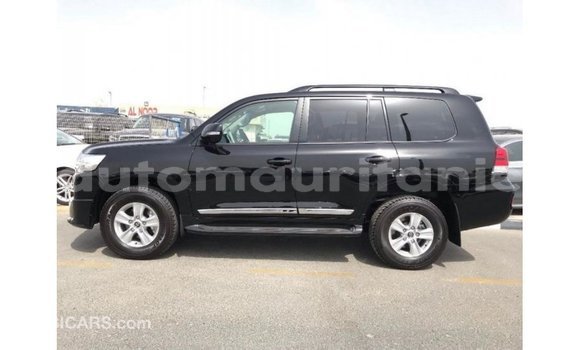 Acheter Import Voiture Toyota Land Cruiser Noir à Import - Dubai, Adrar Acheter Import Voiture Toyota Land Cruiser Noir à Import - Dubai, Adrar