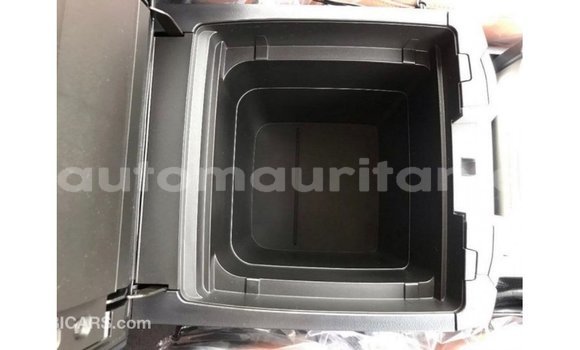 Acheter Import Voiture Toyota Land Cruiser Noir à Import - Dubai, Adrar Acheter Import Voiture Toyota Land Cruiser Noir à Import - Dubai, Adrar