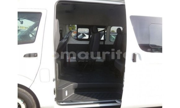 Acheter Import Voiture Toyota Hiace Blanc à Import - Dubai, Adrar Acheter Import Voiture Toyota Hiace Blanc à Import - Dubai, Adrar