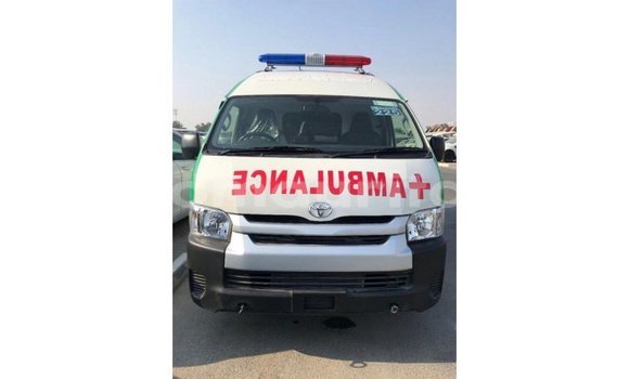 Acheter Import Voiture Toyota Hiace Blanc à Import - Dubai, Adrar Acheter Import Voiture Toyota Hiace Blanc à Import - Dubai, Adrar