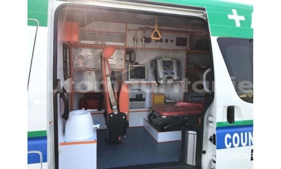 Acheter Import Voiture Toyota Hiace Blanc à Import - Dubai, Adrar Acheter Import Voiture Toyota Hiace Blanc à Import - Dubai, Adrar