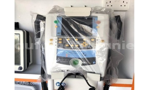 Acheter Import Voiture Toyota Hiace Blanc à Import - Dubai, Adrar Acheter Import Voiture Toyota Hiace Blanc à Import - Dubai, Adrar