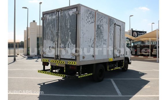 Acheter Import Voiture Isuzu Rodeo Blanc à Import - Dubai, Adrar