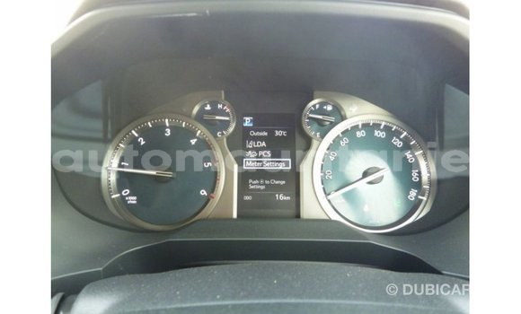 Acheter Import Voiture Toyota Prado Blanc à Import - Dubai, Adrar Acheter Import Voiture Toyota Prado Blanc à Import - Dubai, Adrar