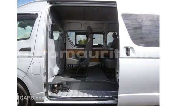 Acheter Import Voiture Toyota Hiace Autre à Import - Dubai, Adrar Acheter Import Voiture Toyota Hiace Autre à Import - Dubai, Adrar