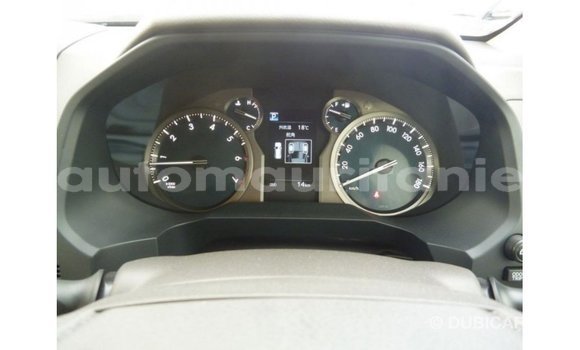Acheter Import Voiture Toyota Prado Blanc à Import - Dubai, Adrar Acheter Import Voiture Toyota Prado Blanc à Import - Dubai, Adrar