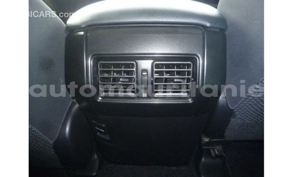 Acheter Import Voiture Toyota Prado Blanc à Import - Dubai, Adrar Acheter Import Voiture Toyota Prado Blanc à Import - Dubai, Adrar