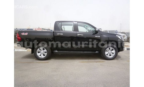 Acheter Import Voiture Toyota Hilux Noir à Import - Dubai, Adrar Acheter Import Voiture Toyota Hilux Noir à Import - Dubai, Adrar