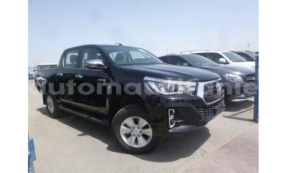 Acheter Import Voiture Toyota Hilux Noir à Import - Dubai, Adrar Acheter Import Voiture Toyota Hilux Noir à Import - Dubai, Adrar
