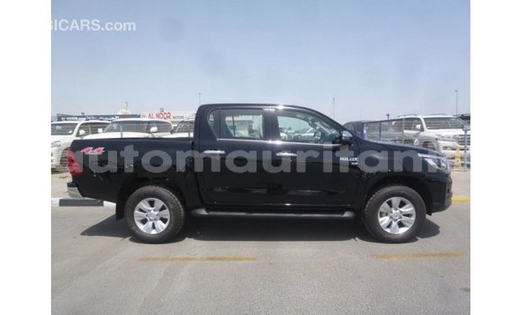 Acheter Import Voiture Toyota Hilux Noir à Import - Dubai, Adrar Acheter Import Voiture Toyota Hilux Noir à Import - Dubai, Adrar