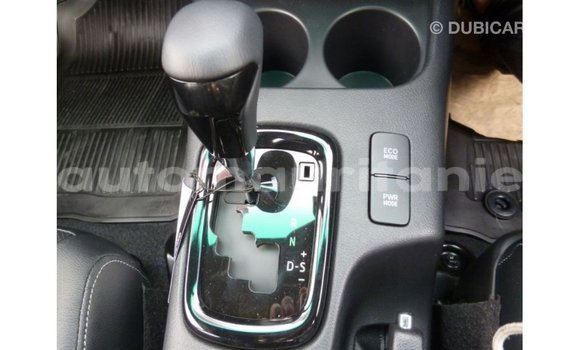 Acheter Import Voiture Toyota Hilux Blanc à Import - Dubai, Adrar Acheter Import Voiture Toyota Hilux Blanc à Import - Dubai, Adrar