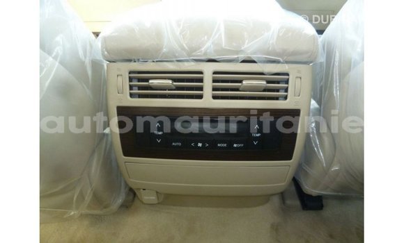 Acheter Import Voiture Toyota Land Cruiser Blanc à Import - Dubai, Adrar Acheter Import Voiture Toyota Land Cruiser Blanc à Import - Dubai, Adrar