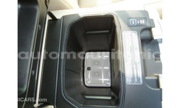 Acheter Import Voiture Toyota Land Cruiser Noir à Import - Dubai, Adrar Acheter Import Voiture Toyota Land Cruiser Noir à Import - Dubai, Adrar