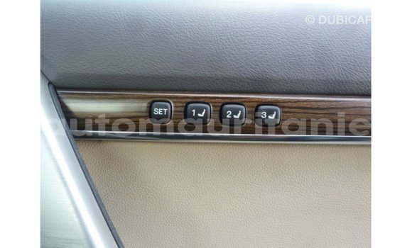 Acheter Import Voiture Toyota Land Cruiser Noir à Import - Dubai, Adrar Acheter Import Voiture Toyota Land Cruiser Noir à Import - Dubai, Adrar
