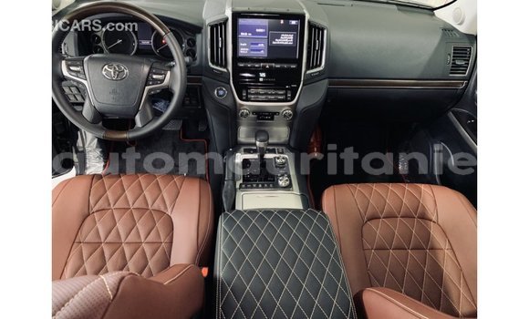 Buy Import Toyota Land Cruiser Black Car in Import - Dubai in Adrar Buy Import Toyota Land Cruiser Black Car in Import - Dubai in Adrar