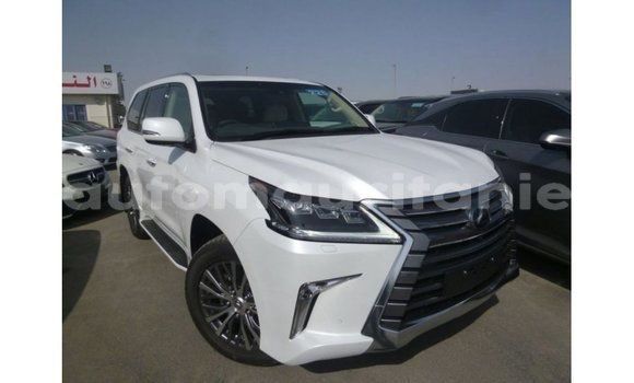 Acheter Import Voiture Lexus LX Blanc à Import - Dubai, Adrar Acheter Import Voiture Lexus LX Blanc à Import - Dubai, Adrar