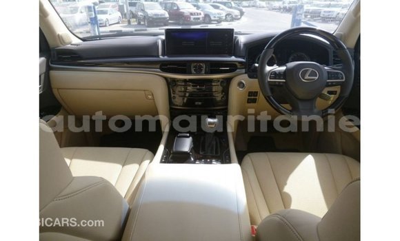Acheter Import Voiture Lexus LX Blanc à Import - Dubai, Adrar Acheter Import Voiture Lexus LX Blanc à Import - Dubai, Adrar
