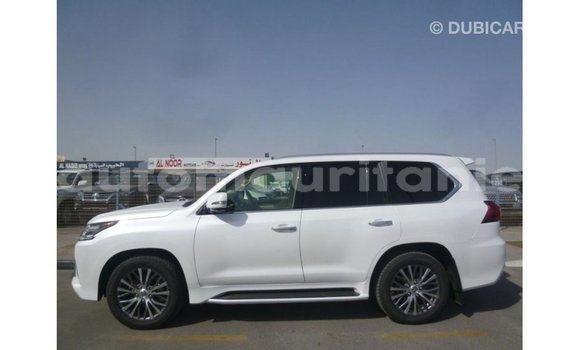 Acheter Import Voiture Lexus LX Blanc à Import - Dubai, Adrar Acheter Import Voiture Lexus LX Blanc à Import - Dubai, Adrar
