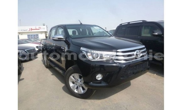 Acheter Import Voiture Toyota Hilux Noir à Import - Dubai, Adrar Acheter Import Voiture Toyota Hilux Noir à Import - Dubai, Adrar