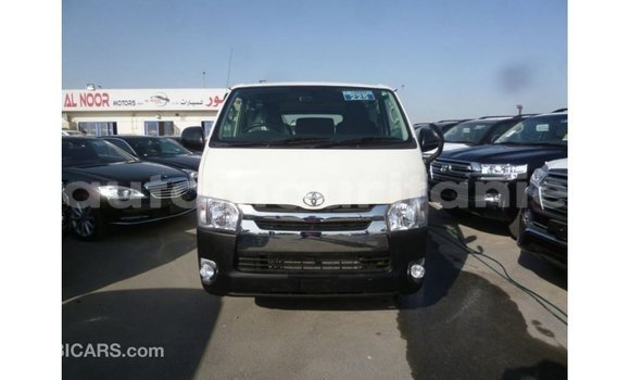Acheter Import Voiture Toyota Hiace Blanc à Import - Dubai, Adrar Acheter Import Voiture Toyota Hiace Blanc à Import - Dubai, Adrar