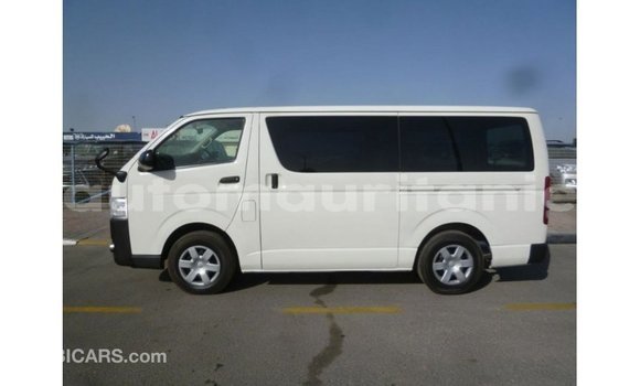 Acheter Import Voiture Toyota Hiace Blanc à Import - Dubai, Adrar Acheter Import Voiture Toyota Hiace Blanc à Import - Dubai, Adrar