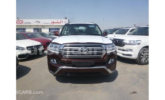 Acheter Import Voiture Toyota Land Cruiser Rouge à Import - Dubai, Adrar Acheter Import Voiture Toyota Land Cruiser Rouge à Import - Dubai, Adrar