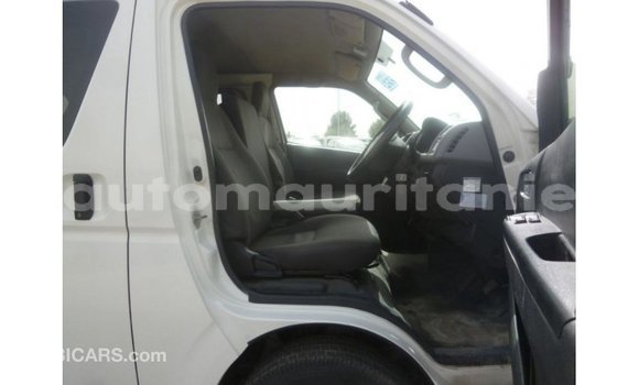 Acheter Import Voiture Toyota Hiace Blanc à Import - Dubai, Adrar Acheter Import Voiture Toyota Hiace Blanc à Import - Dubai, Adrar